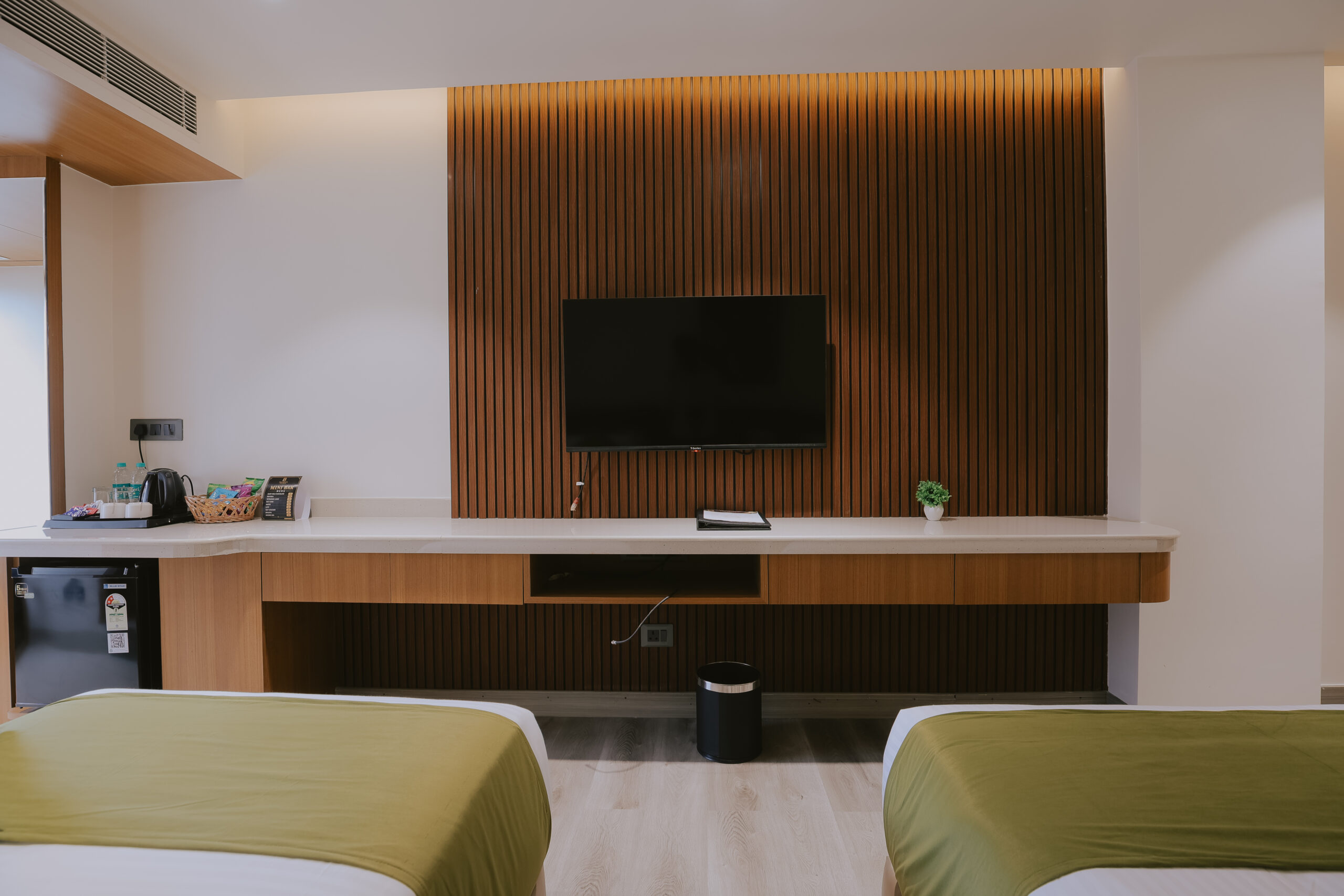 Skyline Central Room